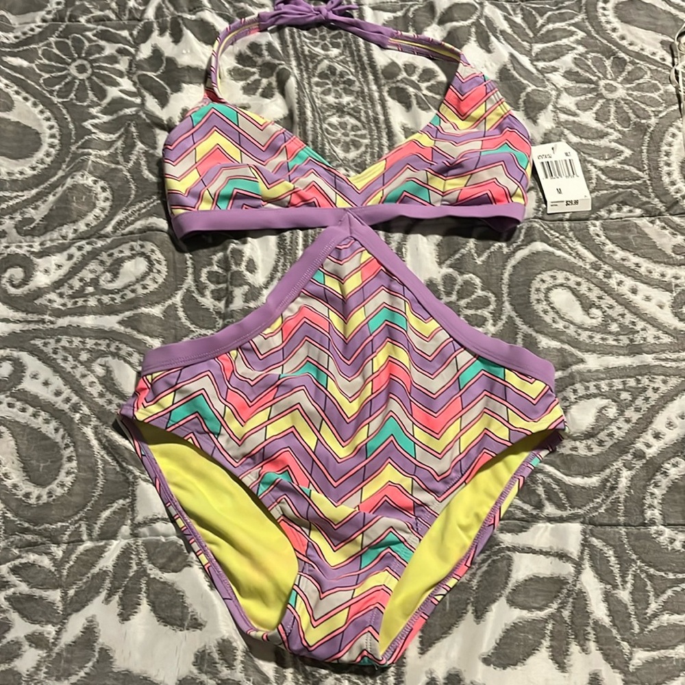 Bathing suit